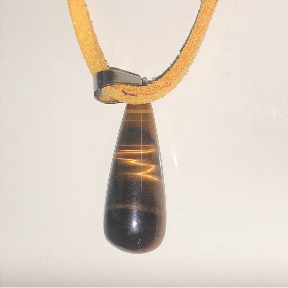 UNBRANDED NATURAL Tigers Eye STONE Teardrop
PENDANT Necklace - Picture 6 of 10